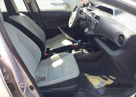 2015 Toyota Prius C One из США, поврежденный, VIN JTDKDTB3XF1104262